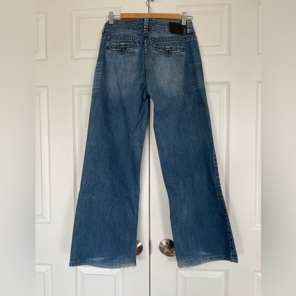 Esprit Denim - Picture 2 of 2